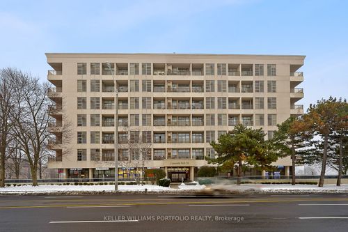 206-1 Leaside Park Drive, East York, ON, M4H1R1 | Card Image