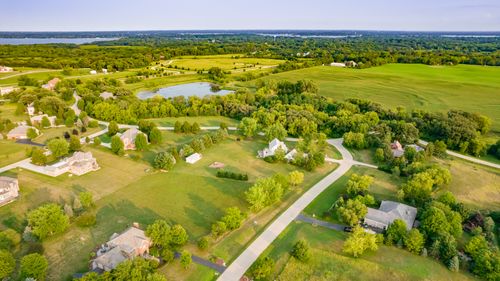 8300 Appaloosa Ln, Spring Grove, IL, 60081-8241 | Card Image