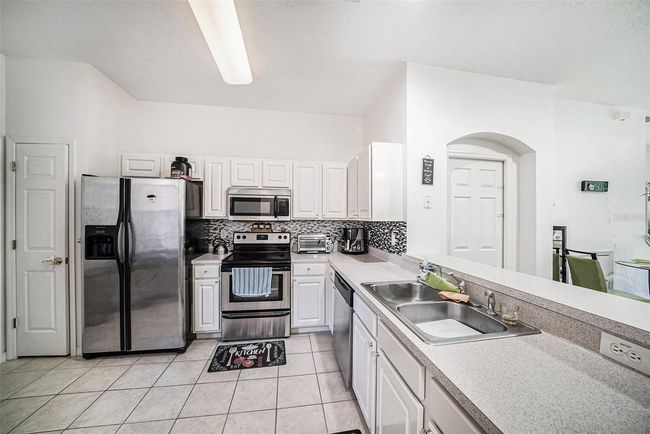 18981 Duquesne Dr, Townhouse with 2 bedrooms, 3 bathrooms and null parking in TAMPA FL | Image 11