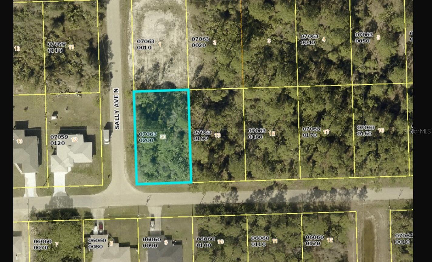 Land in LEHIGH ACRES