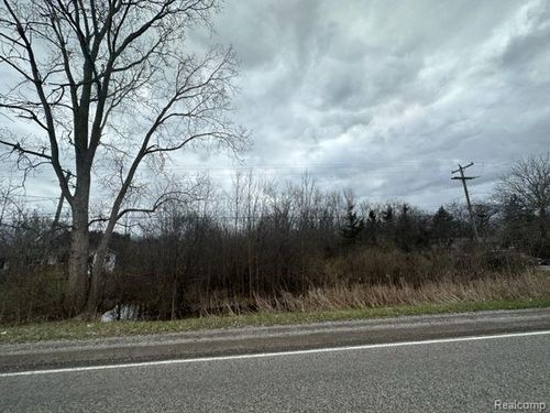 2464 E Stanley Rd, Davison, MI, 48423 | Card Image