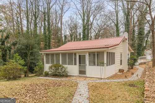 3297 College St, College Park, GA, 30337-1152 | Card Image