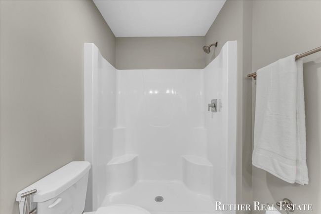 Primary Shower | Image 39