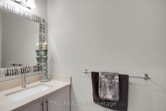 7909 Parkway Rd, House other with 5 bedrooms, 4 bathrooms and 20 parking in Metcalfe ON | Image 23