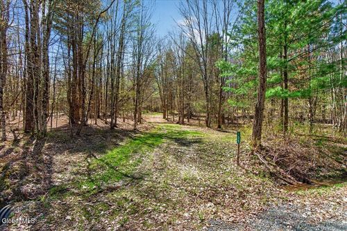 155 Thistle Hill Way, Petersburgh, NY, 12138-5322 | Card Image