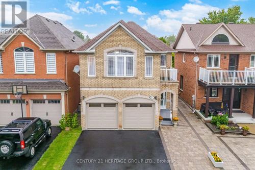 46 Snowy Meadow Ave, Richmond Hill, ON, L4E3V4 | Card Image