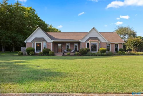 197 Terry Ln, Trinity, AL, 35673-6522 | Card Image