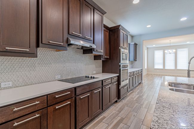 1239 Yaupon Loop, House other with 4 bedrooms, 3 bathrooms and null parking in New Braunfels TX | Image 13