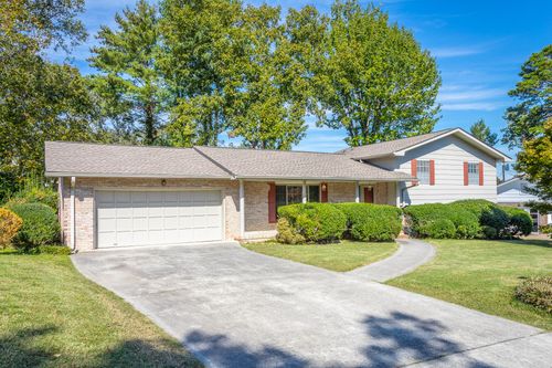 3912 S Mission Oaks Dr, Chattanooga, TN, 37412-1922 | Card Image