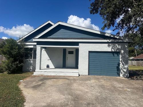 3025 9th St, Port Arthur, TX, 77642-4819 | Card Image