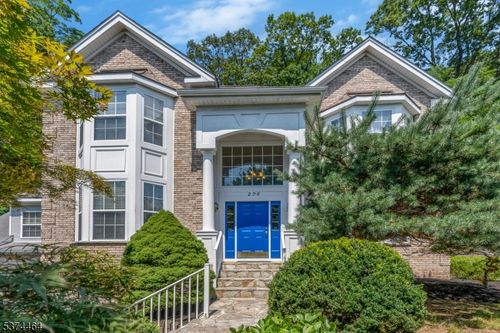 206 W End Ave, Green Brook, NJ, 08812-2153 | Card Image