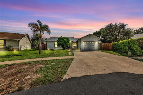 4916 Nw 92nd Ave, Sunrise, FL, 33351-5369 | Card Image