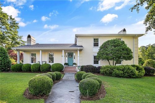 1823 Notre Dame Pl, Fayetteville, NC, 28304-5301 | Card Image