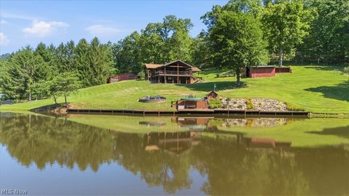 9253 Harris Hwy, Belleville, WV, 26133-8264 | Card Image