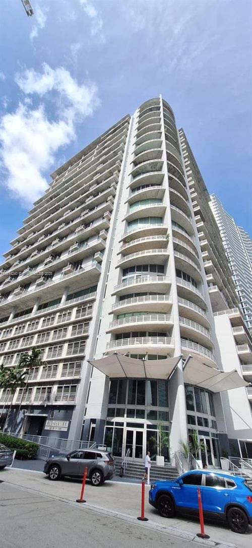 apt-2711-690 Sw 1st Ct, MIAMI, FL, 33130-2929 | Card Image