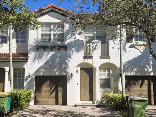 3166 Ne 11th St, Homestead, FL, 33033-7603 | Card Image