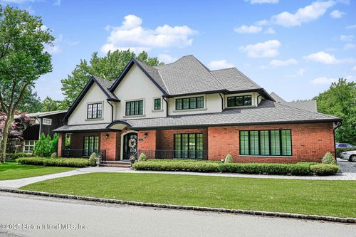 24 Benedict Rd, Staten Island, NY, 10304-1202 | Card Image