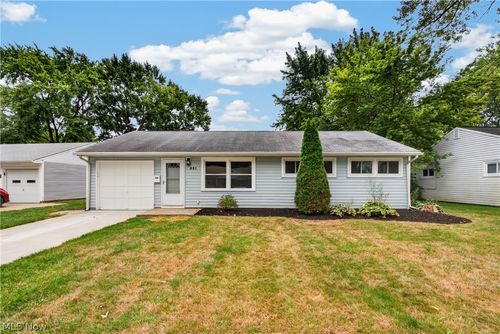 331 Adrian Dr, Berea, OH, 44017-2335 | Card Image