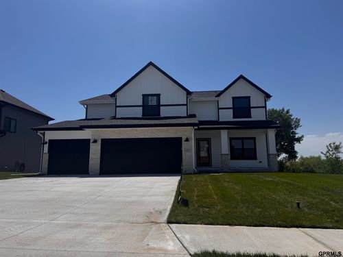 12613 Cooper St, Papillion, NE, 68138-4423 | Card Image