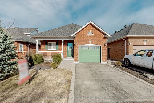 711 Poplar Rd, Milton, ON, L9T5X2 | Card Image