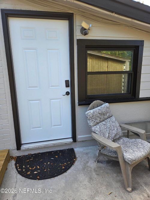 1811 Eastern Dr, Jacksonville Beach, FL, 32250-3717 | Card Image