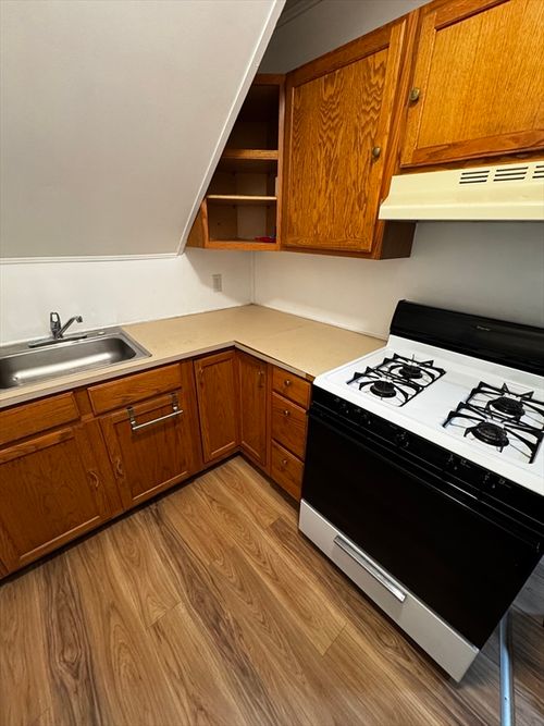 apt-3-11 Harmony St, New Bedford, MA, 02744-2583 | Card Image