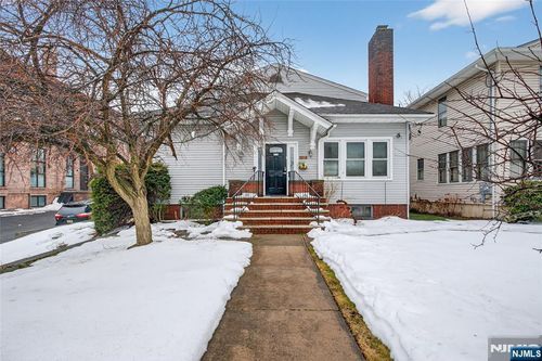 29 Temple Pl, Passaic, NJ, 07055-5631 | Card Image