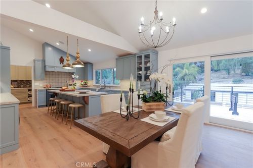 2533 Palos Verdes Dr N, Rolling Hills Estates, CA, 90274-4228 | Card Image
