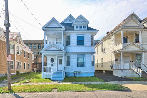 421 Summit Ave, Schenectady, NY, 12307-1703 | Card Image