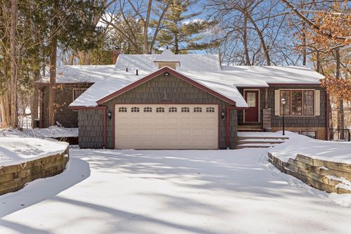 2024 Crosby Rd, Wayzata, MN, 55391-2348 | Card Image