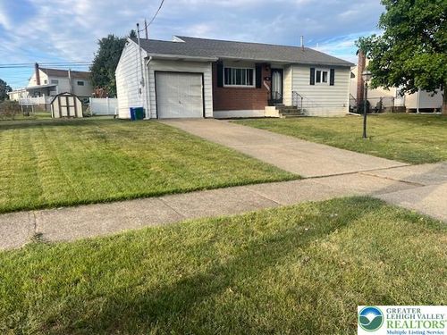 2141 Catasauqua Rd, BETHLEHEM, PA, 18018-1245 | Card Image