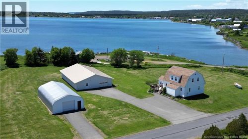14 Thoroughfare Rd, Grand Manan, NB, E5G1G6 | Card Image