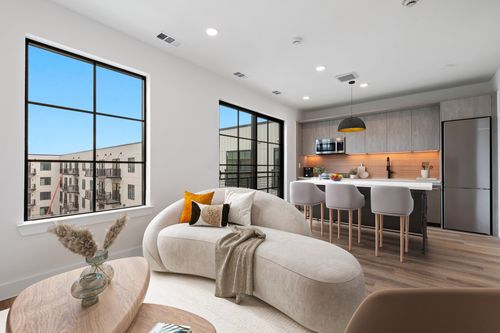 224-4315 S Congress Avenue, Austin, TX, 78745 | Card Image