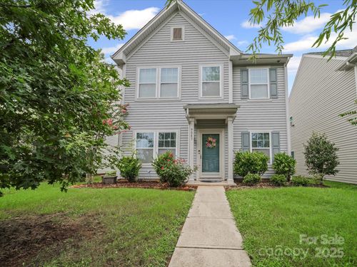 9843 Hanberry Blvd, Charlotte, NC, 28213-0213 | Card Image