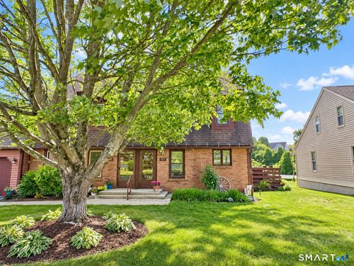 117-117 Colonial Hill Dr, Wallingford, CT, 06492-3468 | Card Image