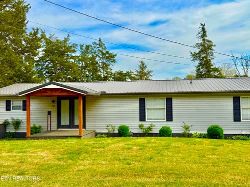 546 Shawnee Dr, Jacksboro, TN, 37757-5124 | Card Image