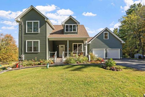 667 Borough Rd, Pembroke, NH, 03275-3809 | Card Image