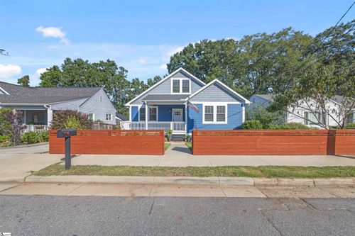 46 Glenn St, Greenville, SC, 29607-1906 | Card Image
