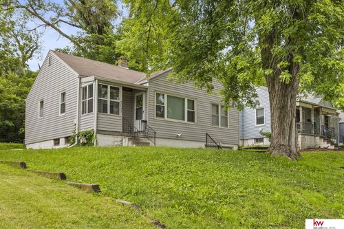 7027 N 33rd Street, Omaha, NE, 68112 | Card Image