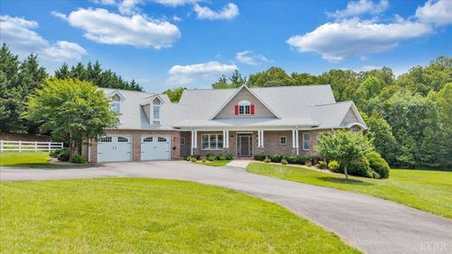 1074 Jefferson Dr W, Forest, VA, 24551-4590 | Card Image