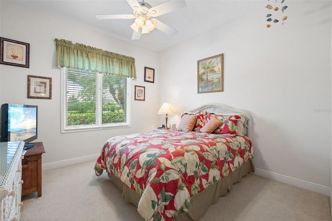 5223 97 Th St E, House other with 2 bedrooms, 2 bathrooms and null parking in BRADENTON FL | Image 5