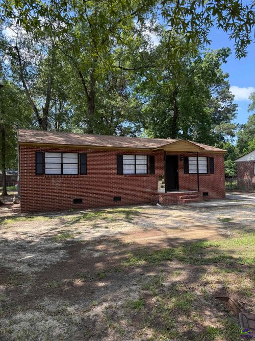117 Dudley St, Warner Robins, GA, 31093-1801 | Card Image