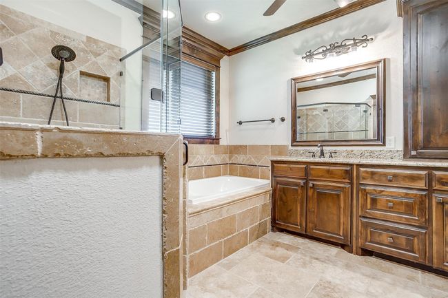 1023 Winding Creek Dr, House other with 2 bedrooms, 3 bathrooms and null parking in Kennedale TX | Image 12