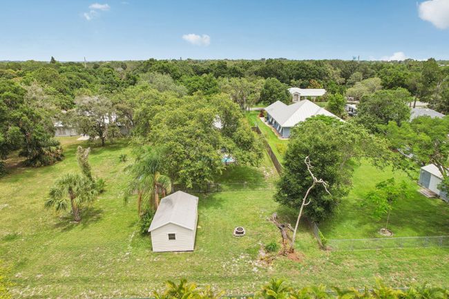 9830 Oak Trl, House other with 3 bedrooms, 3 bathrooms and null parking in Sebastian FL | Image 34