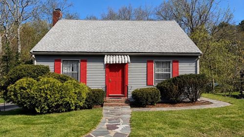 62 W Union St, Ashland, MA, 01721 | Card Image