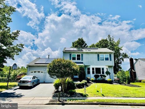 32 Wetherhill Way, Dayton, NJ, 08810-1608 | Card Image