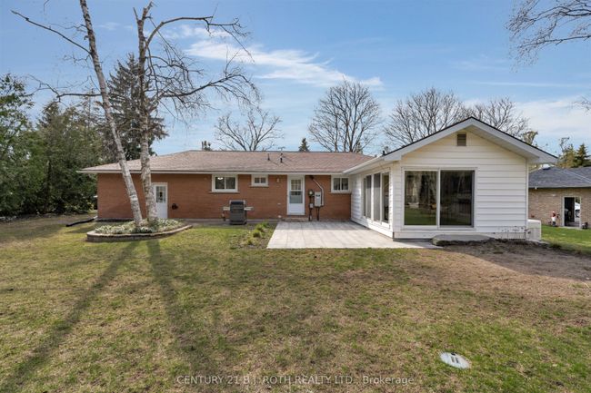 3763 Whitecap Dr, House other with 3 bedrooms, 2 bathrooms and 5 parking in Innisfil ON | Image 28