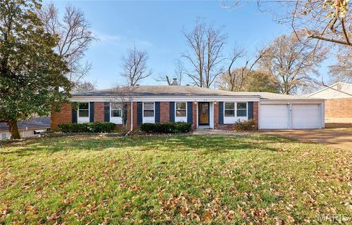 815 Montmartre Ct, Saint Louis, MO, 63141-6120 | Card Image
