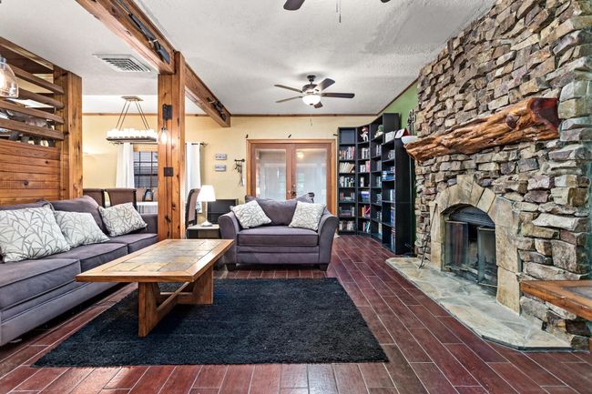 134 Sherwood Trl, House other with 4 bedrooms, 4 bathrooms and null parking in Silsbee TX | Image 9