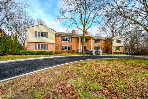 3-121 E Schantz Avenue, Oakwood, OH, 45409 | Card Image